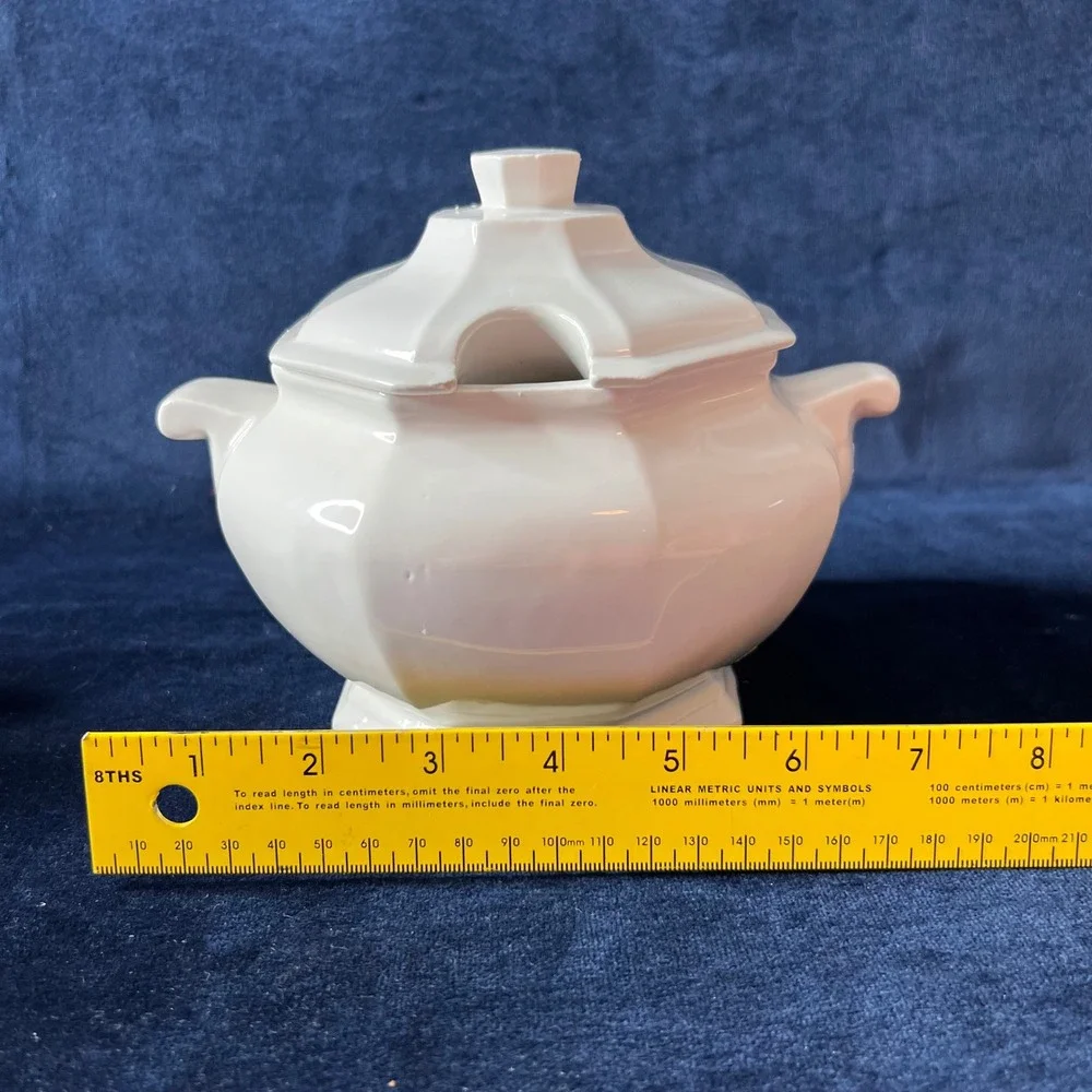 Vintage White Octagonal Gravy Tureen | Japan